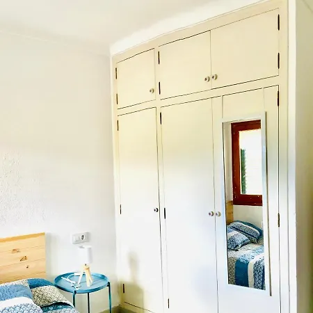 L'era De Vinas Apartment *